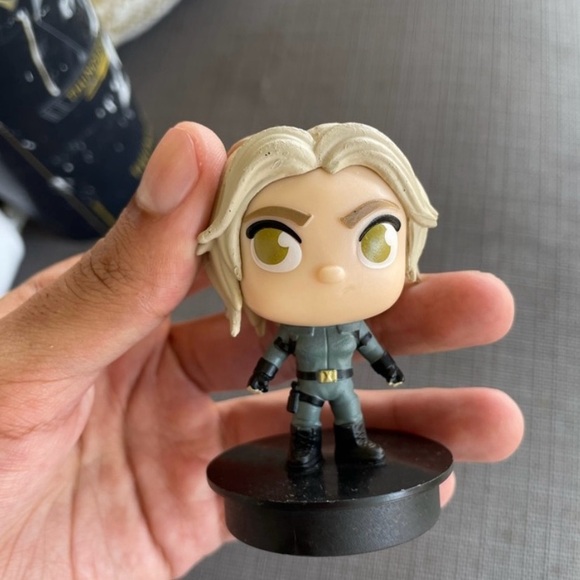 Thunderbolts Popcorn Bucket - Picture 3 of 4